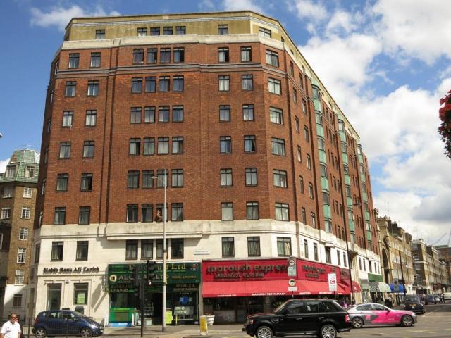Flat for sale in Marylebone, Greater London