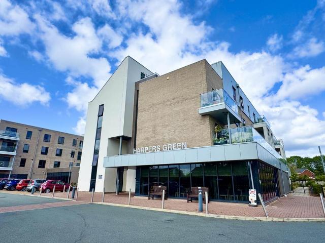 Flat for sale in Longbarn, Warrington