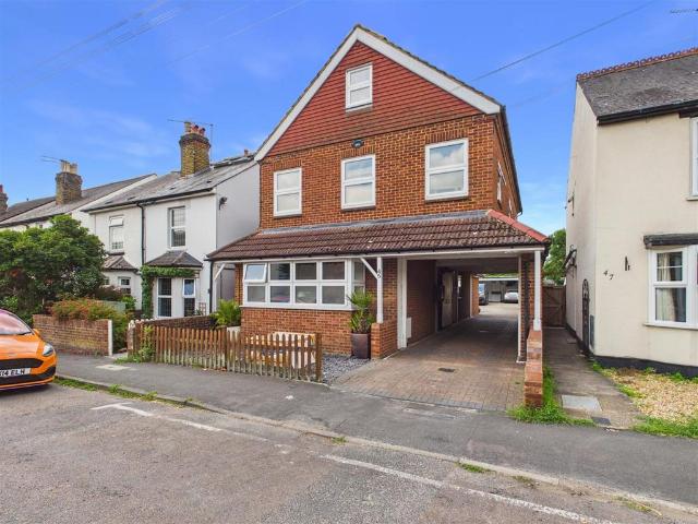 Flat for sale in Blackhills, Surrey