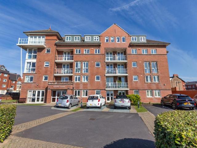 Flat for sale in St Annes, Lytham
