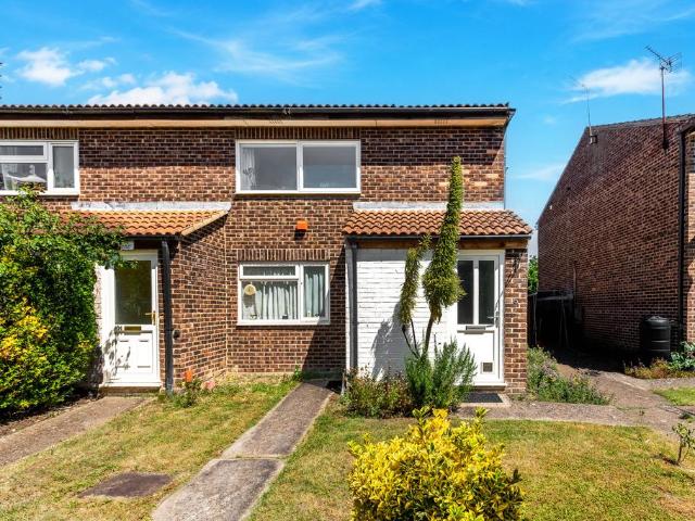 Flat for sale in Hardwick, Arrington