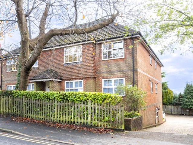 Flat for sale in Cross In Hand, East Sussex