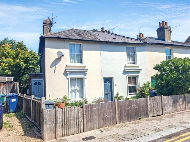Flat for sale in High Barnet, Greater London