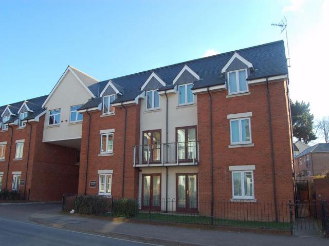 Flat for sale in King's Walden, Hertfordshire