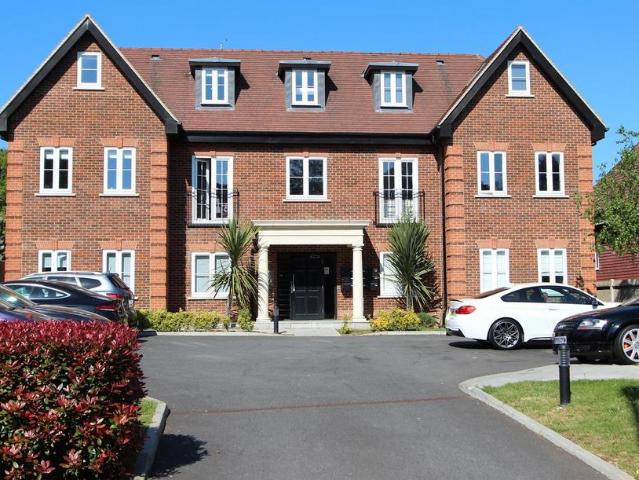 Flat for sale in Banstead, Reigate and Banstead