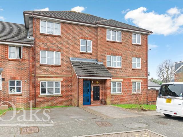Flat for sale in London Borough of Merton, Mitcham