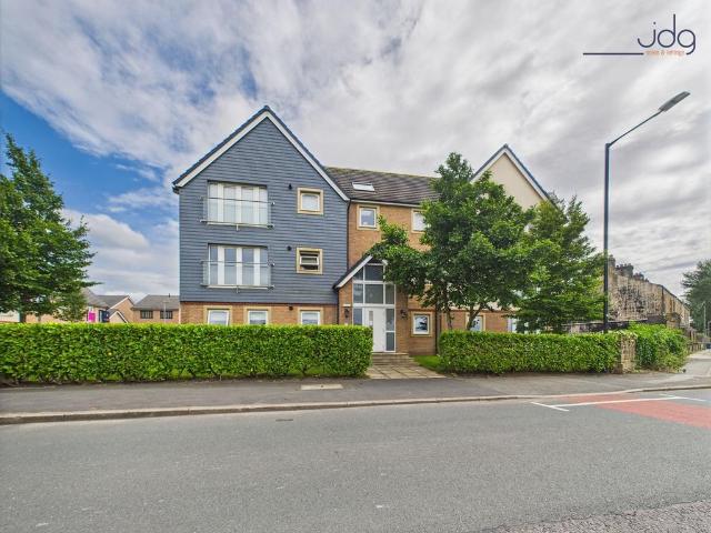 Flat for sale in Bare, Lancashire
