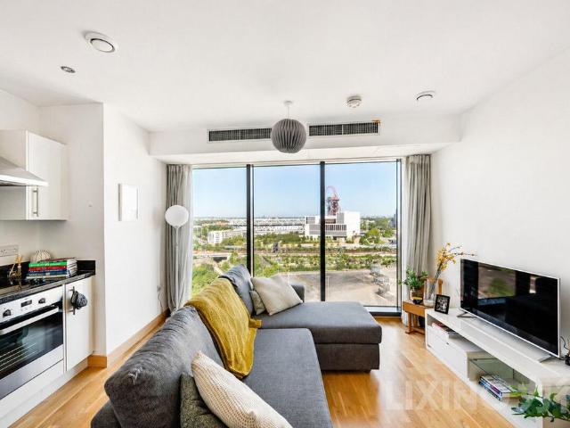Flat for sale in Stratford Marsh, Greater London
