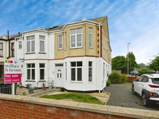 Flat for sale in Hunstanton, Brookville