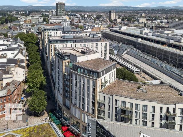 Flat for sale in City Centre, Falcon Lodge