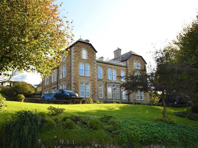 Flat for sale in Penwartha Coombe, Cornwall