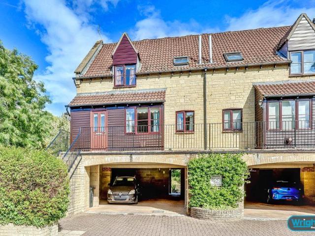 Flat for sale in Avoncliff, Wiltshire