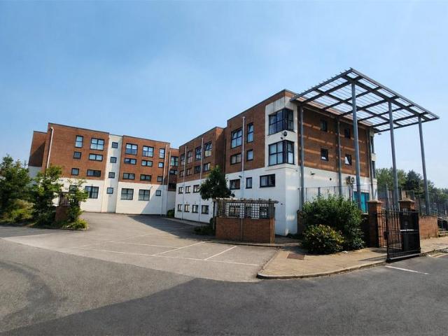 Flat for sale in Garston, Calderstones