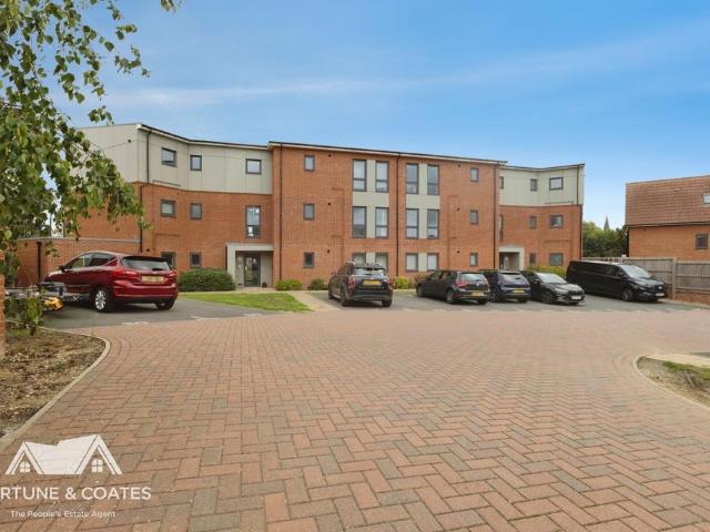 Flat for sale in Churchgate Street, Harlow