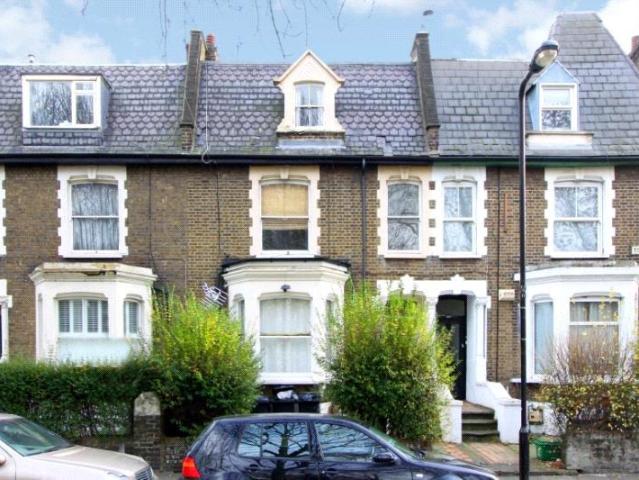 Flat for sale in Hornsey, Greater London