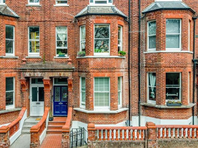 Flat for sale in Queen's Park, Brighton & Hove