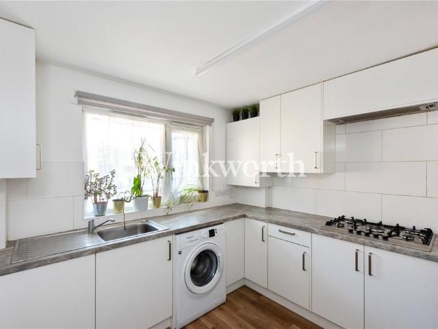 Flat for sale in South Tottenham, Greater London