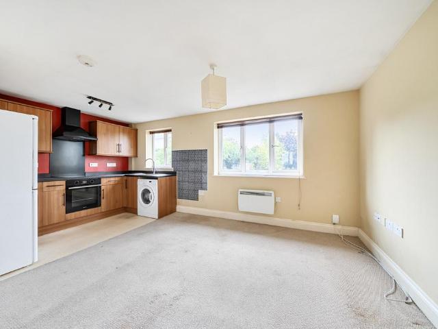 Flat for sale in Feckenham, City Of Bristol