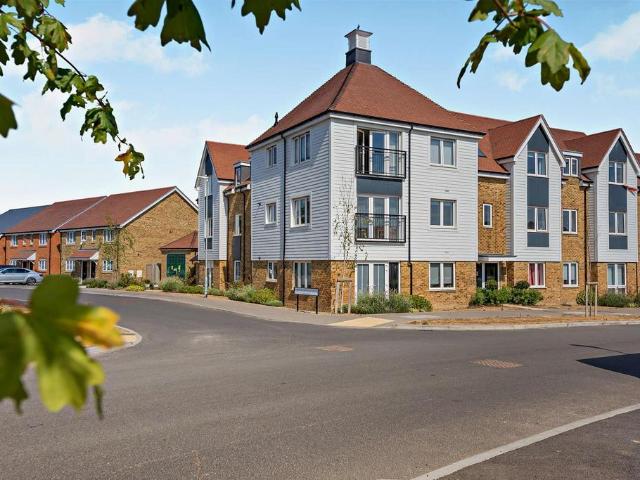 Flat for sale in Parsonage Place, Midway