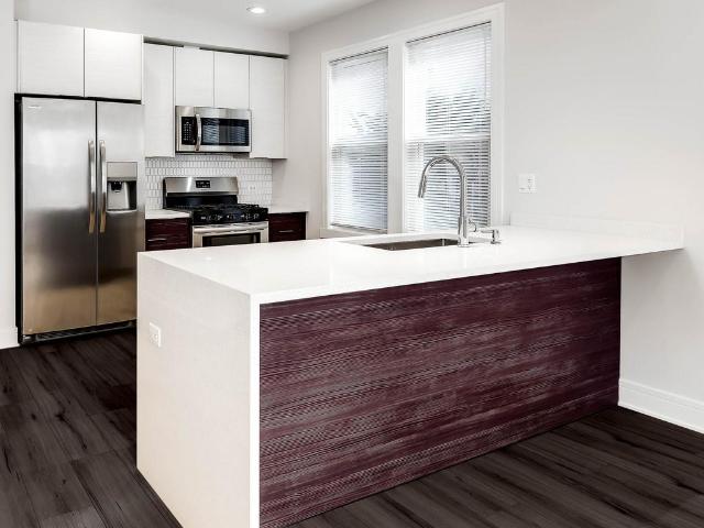 Flat for sale in Spring Park, Luton