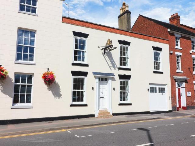 Flat for sale in Leyfields, Kettlebrook