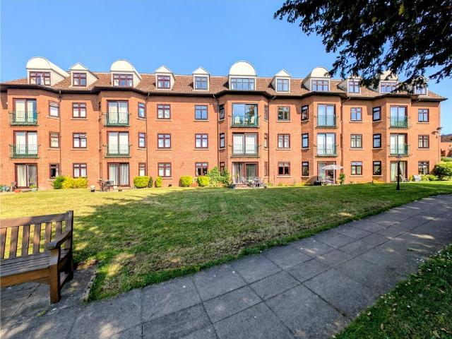Flat for sale in Wolverley and Cookley, Rushock