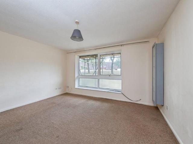 Flat for sale in Stantonbury, Milton Keynes