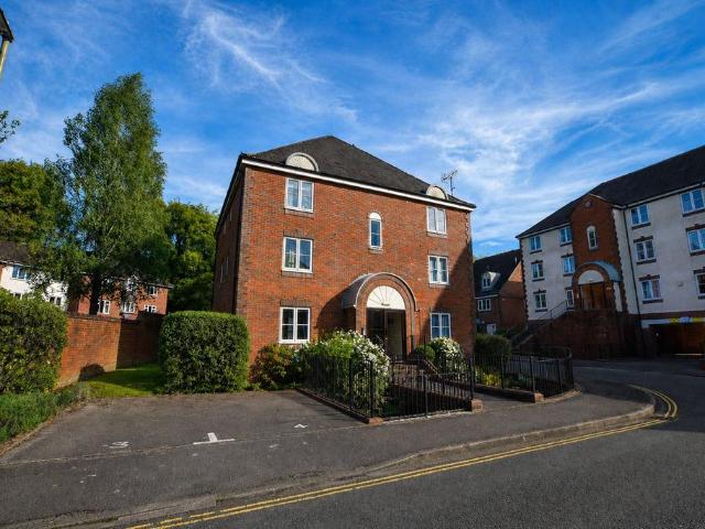 Flat for sale in Holybourne, East Hampshire