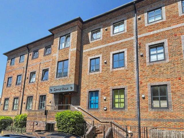Flat for sale in Castlefield, Cressex