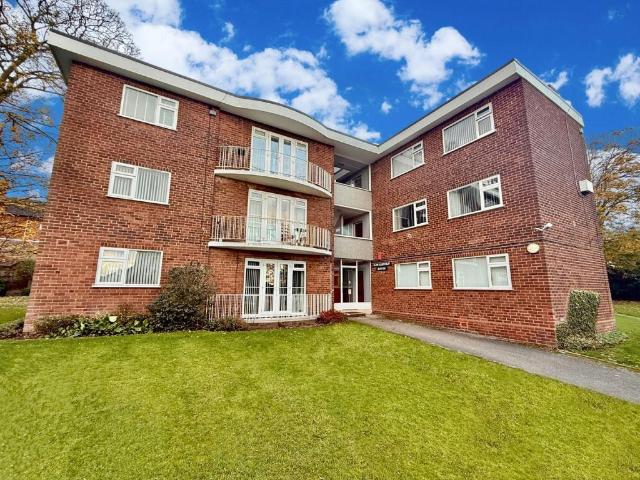 Flat for sale in Castle Bromwich, West Midlands