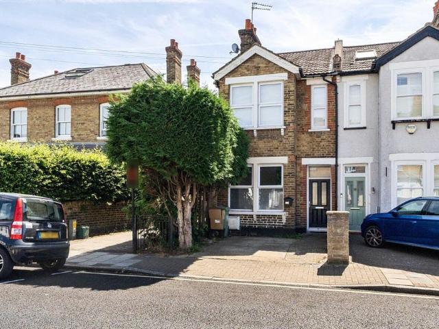 Flat for sale in Widmore, Greater London