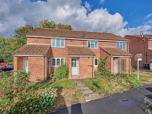Flat for sale in Colliers End, Hertfordshire