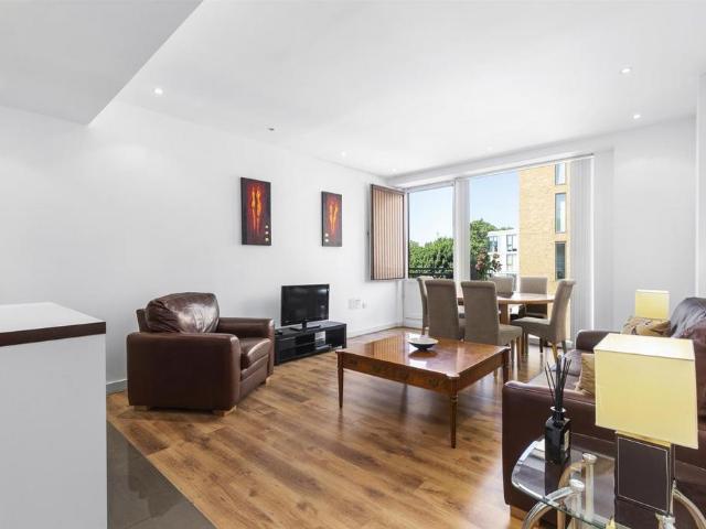 Flat for sale in Pimlico, Greater London