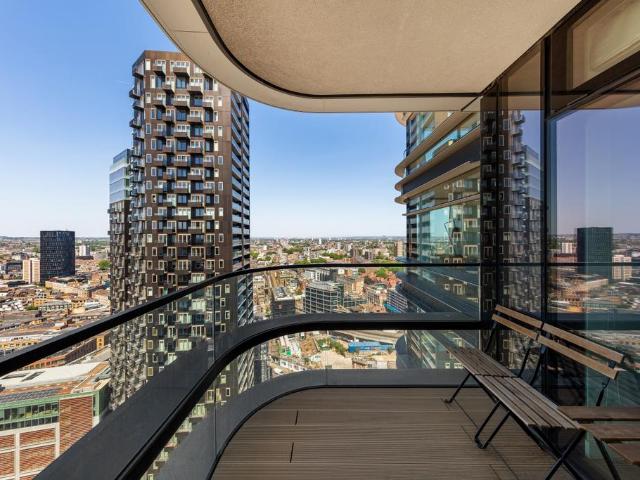 Flat for sale in Bishopsgate Without, Bishopsgate