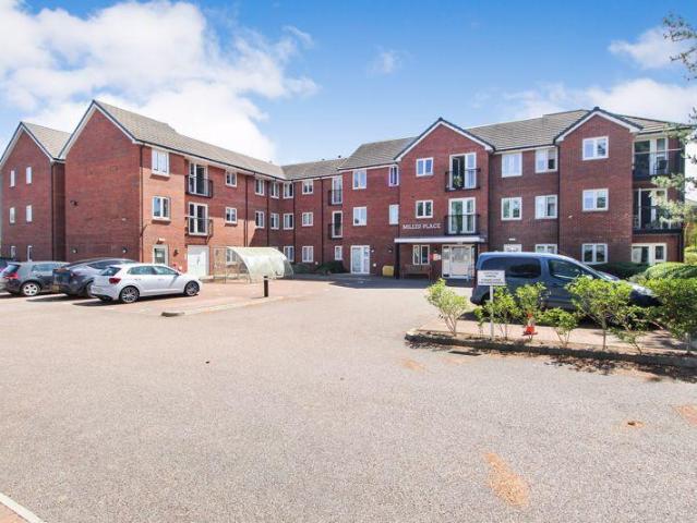 Flat for sale in Bedford