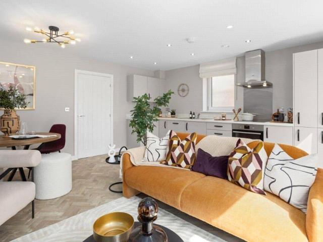Flat for sale in North Shoebury, Alton Barnes