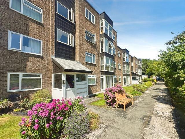 Flat for sale in Bury, Greater Manchester