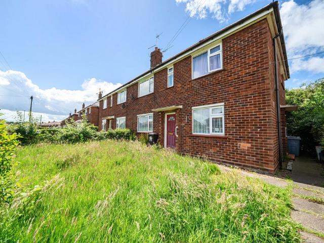 Flat for sale in Woolstanwood, Hammond Street