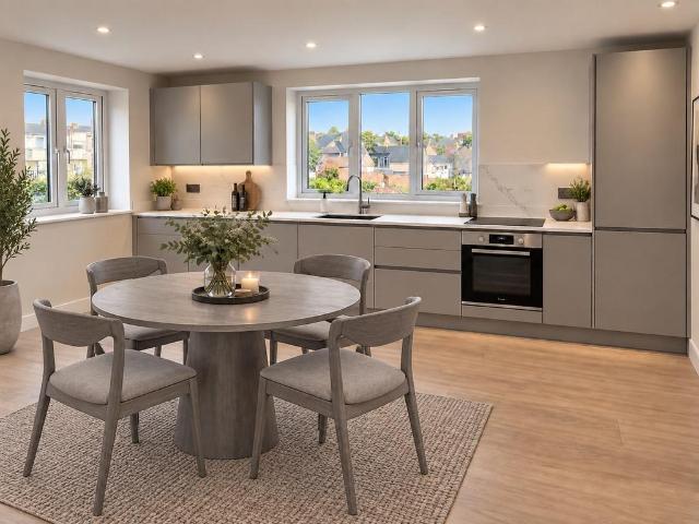 Flat for sale in Saltash, Cornwall
