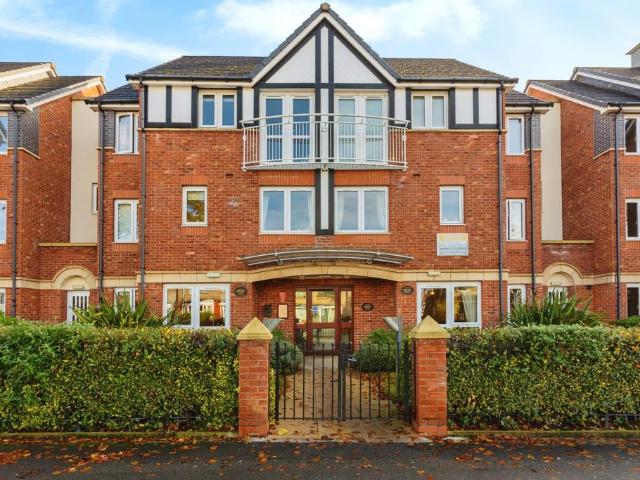Flat for sale in Georgia, Greater Manchester
