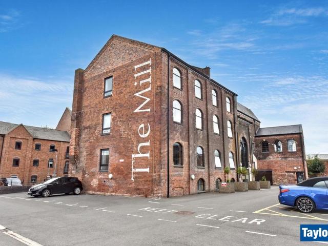 Flat for sale in Audnam, Wordsley