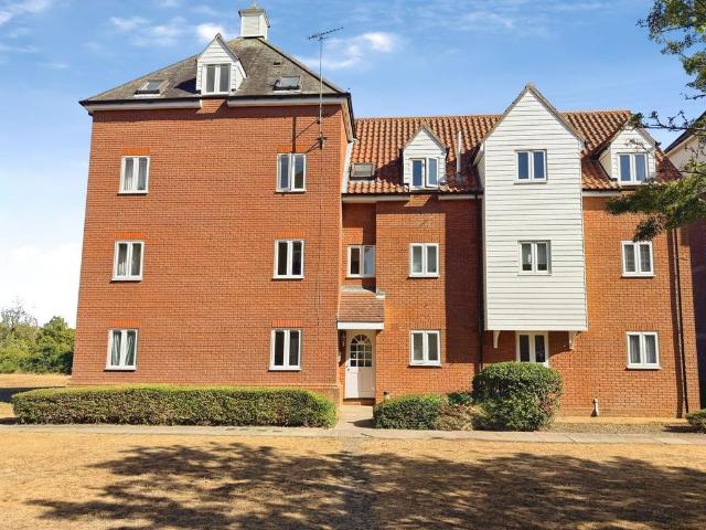 Flat for sale in Chelmsford, Essex