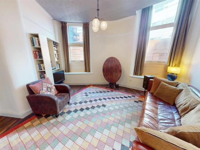 Flat for sale in City Centre, Georgia