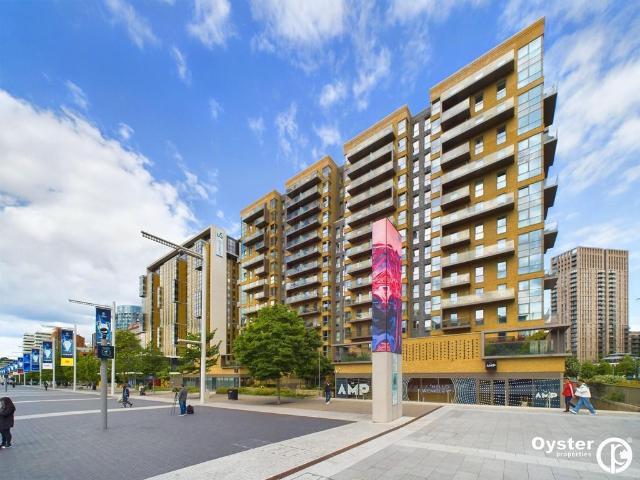 Flat for sale in Greater London