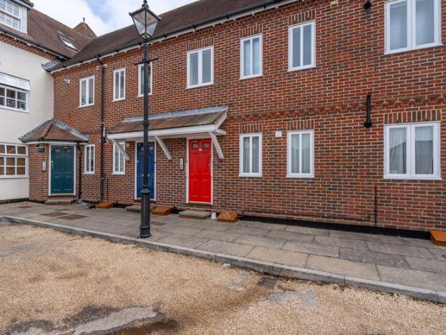 Flat for sale in Chichester, Littlecote