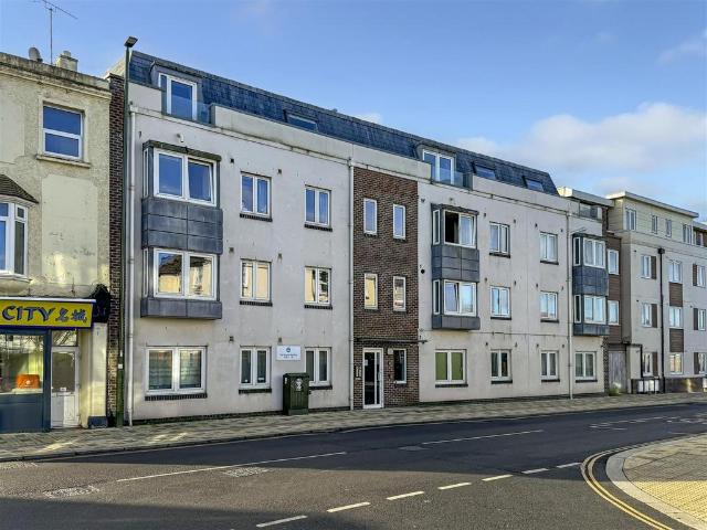 Flat for sale in Clapham, West Sussex