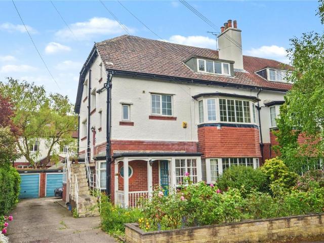 Flat for sale in West Park, West Yorkshire