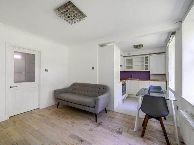 Flat for sale in Greater London