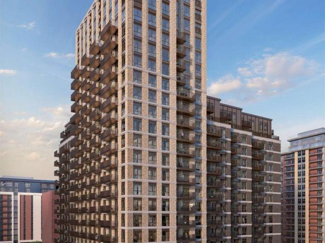 Flat for sale in Canning Town, Greater London