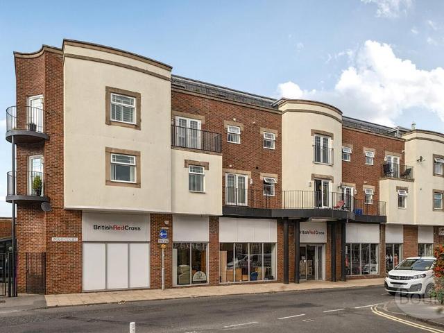 Flat for sale in Petersfield, Bolton Low Houses